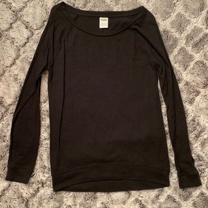 VICTORIA’S SECRET plain black long sleeve tshirt